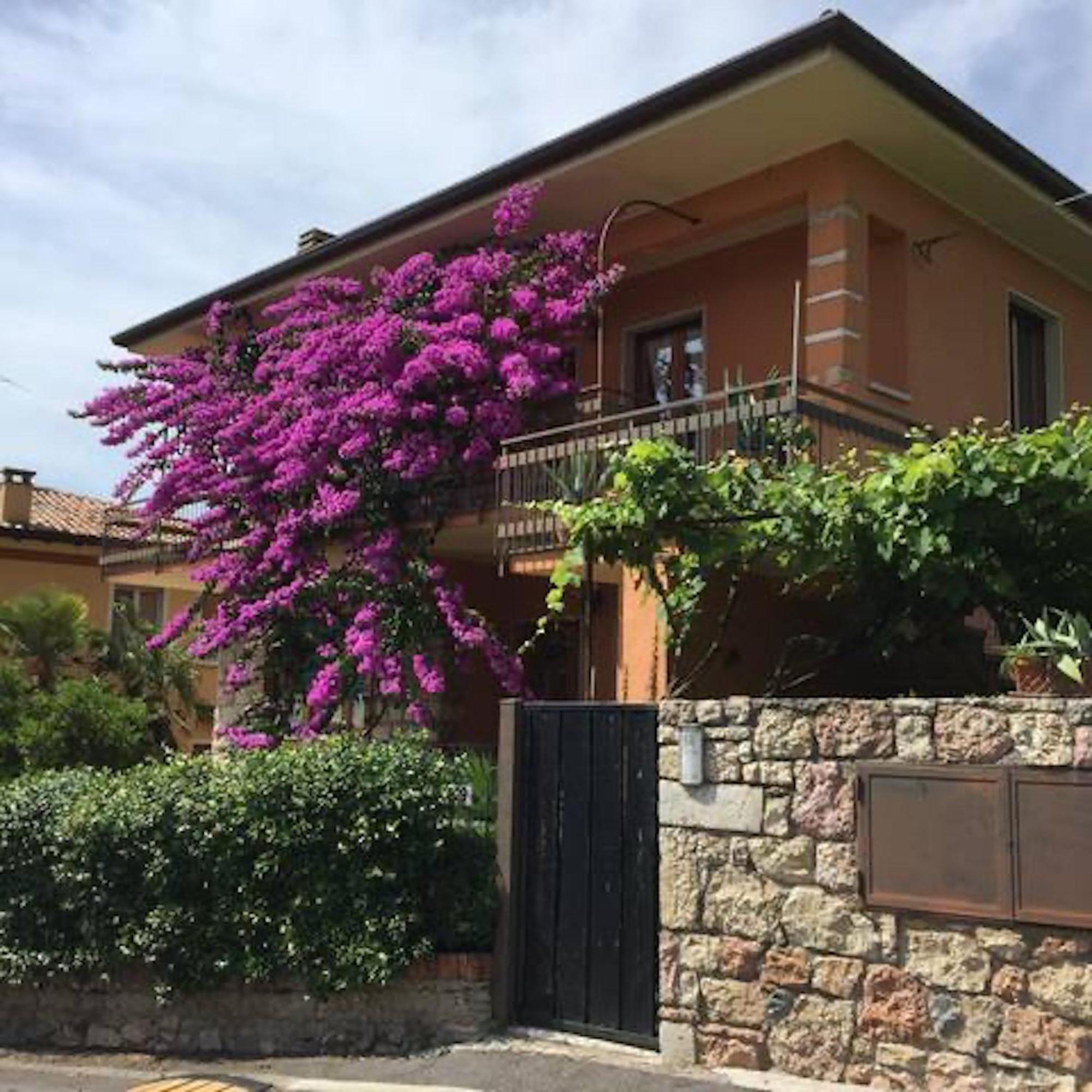 Residenza Bouganville Torri Del Benaco Εξωτερικό φωτογραφία